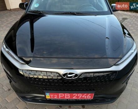 Черный Хендай Kona Electric, объемом двигателя 0 л и пробегом 125 тыс. км за 18599 $, фото 27 на Automoto.ua