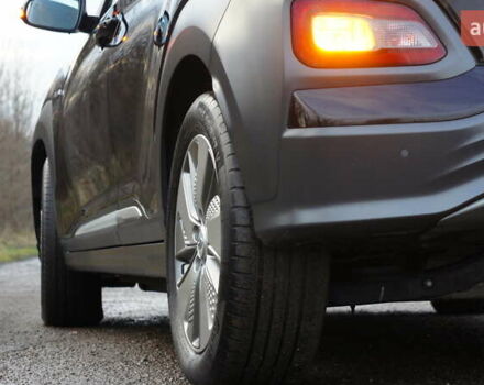 Черный Хендай Kona Electric, объемом двигателя 0 л и пробегом 124 тыс. км за 16600 $, фото 13 на Automoto.ua