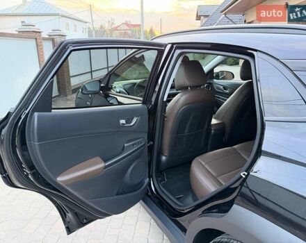 Черный Хендай Kona Electric, объемом двигателя 0 л и пробегом 125 тыс. км за 18599 $, фото 54 на Automoto.ua