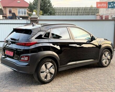 Черный Хендай Kona Electric, объемом двигателя 0 л и пробегом 125 тыс. км за 18599 $, фото 16 на Automoto.ua
