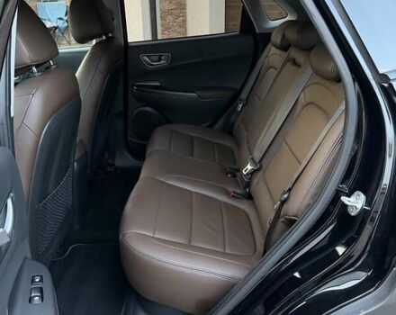 Черный Хендай Kona Electric, объемом двигателя 0 л и пробегом 125 тыс. км за 18599 $, фото 57 на Automoto.ua