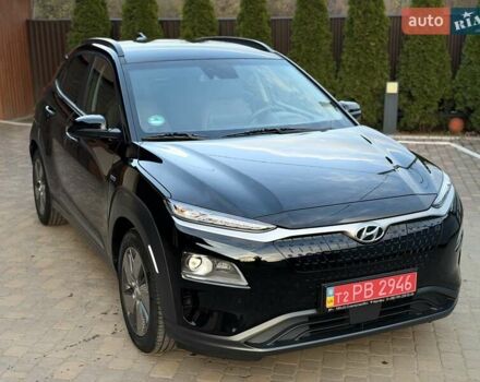 Черный Хендай Kona Electric, объемом двигателя 0 л и пробегом 125 тыс. км за 18599 $, фото 2 на Automoto.ua