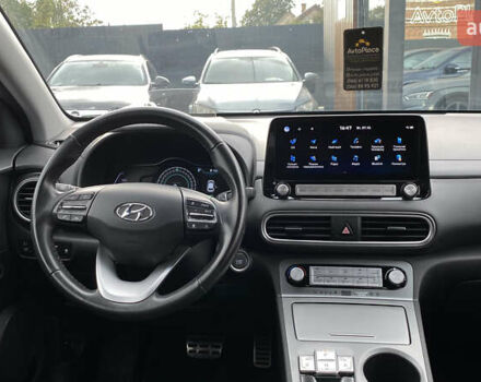 Черный Хендай Kona Electric, объемом двигателя 0 л и пробегом 123 тыс. км за 18900 $, фото 32 на Automoto.ua