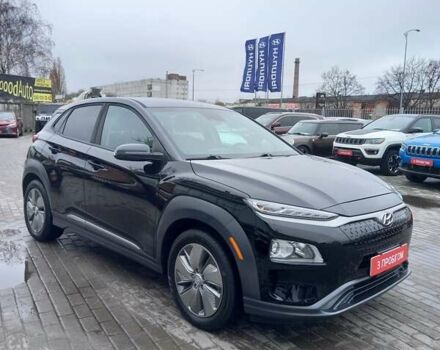 Чорний Хендай Kona Electric, об'ємом двигуна 0 л та пробігом 70 тис. км за 17700 $, фото 4 на Automoto.ua