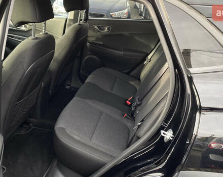 Черный Хендай Kona Electric, объемом двигателя 0 л и пробегом 123 тыс. км за 18900 $, фото 57 на Automoto.ua