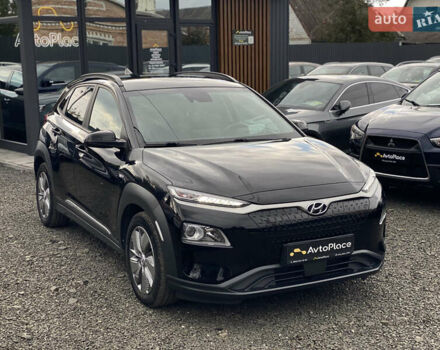 Черный Хендай Kona Electric, объемом двигателя 0 л и пробегом 123 тыс. км за 18900 $, фото 4 на Automoto.ua