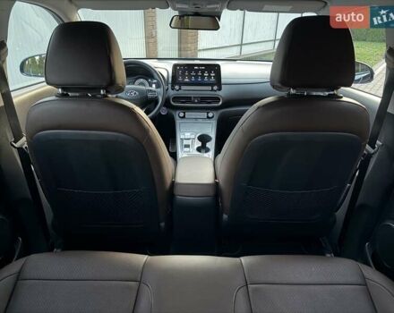 Черный Хендай Kona Electric, объемом двигателя 0 л и пробегом 125 тыс. км за 18599 $, фото 81 на Automoto.ua