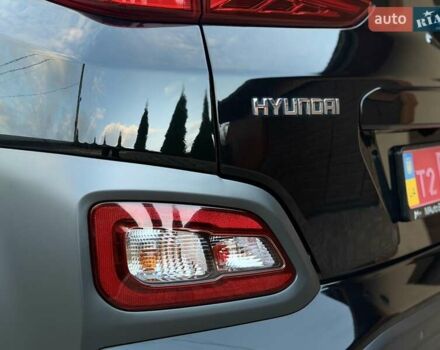 Черный Хендай Kona Electric, объемом двигателя 0 л и пробегом 125 тыс. км за 18599 $, фото 20 на Automoto.ua