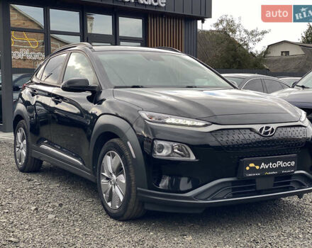 Черный Хендай Kona Electric, объемом двигателя 0 л и пробегом 123 тыс. км за 18900 $, фото 1 на Automoto.ua