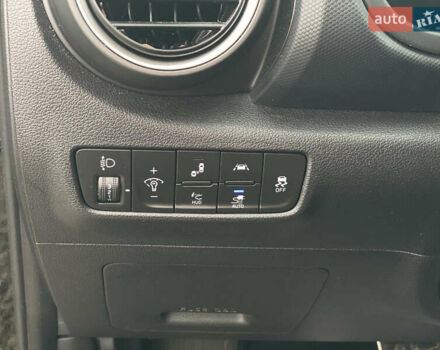 Черный Хендай Kona Electric, объемом двигателя 0 л и пробегом 123 тыс. км за 18900 $, фото 50 на Automoto.ua