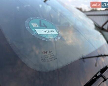 Черный Хендай Kona Electric, объемом двигателя 0 л и пробегом 125 тыс. км за 18599 $, фото 29 на Automoto.ua