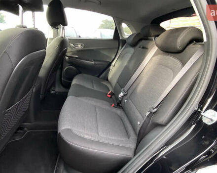 Черный Хендай Kona Electric, объемом двигателя 0 л и пробегом 123 тыс. км за 18900 $, фото 58 на Automoto.ua