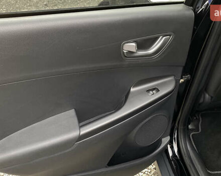 Черный Хендай Kona Electric, объемом двигателя 0 л и пробегом 123 тыс. км за 18900 $, фото 59 на Automoto.ua