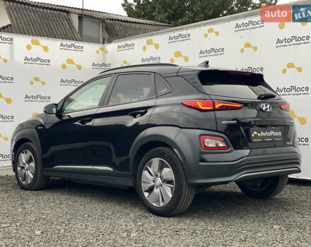 Черный Хендай Kona Electric, объемом двигателя 0 л и пробегом 123 тыс. км за 18900 $, фото 93 на Automoto.ua