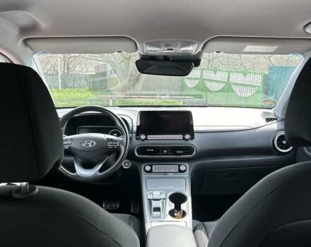 Черный Хендай Kona Electric, объемом двигателя 0 л и пробегом 55 тыс. км за 19900 $, фото 6 на Automoto.ua