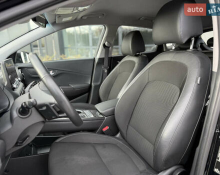 Черный Хендай Kona Electric, объемом двигателя 0 л и пробегом 43 тыс. км за 17300 $, фото 7 на Automoto.ua