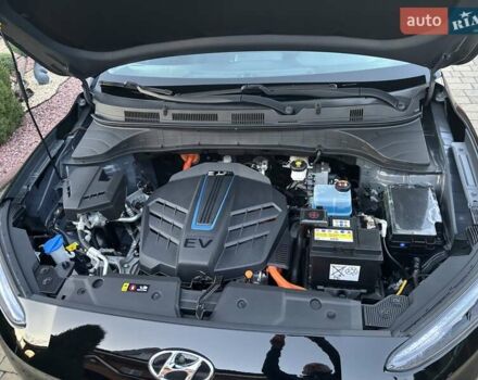 Чорний Хендай Kona Electric, об'ємом двигуна 0 л та пробігом 40 тис. км за 17900 $, фото 41 на Automoto.ua