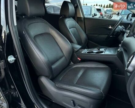 Черный Хендай Kona Electric, объемом двигателя 0 л и пробегом 80 тыс. км за 23100 $, фото 95 на Automoto.ua