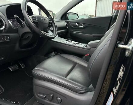 Черный Хендай Kona Electric, объемом двигателя 0 л и пробегом 45 тыс. км за 23700 $, фото 35 на Automoto.ua