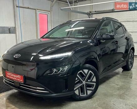 Черный Хендай Kona Electric, объемом двигателя 0 л и пробегом 80 тыс. км за 23100 $, фото 25 на Automoto.ua