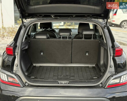 Черный Хендай Kona Electric, объемом двигателя 0 л и пробегом 43 тыс. км за 17300 $, фото 10 на Automoto.ua