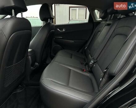 Черный Хендай Kona Electric, объемом двигателя 0 л и пробегом 45 тыс. км за 23700 $, фото 74 на Automoto.ua