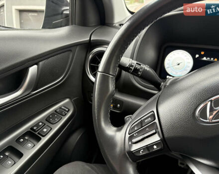 Черный Хендай Kona Electric, объемом двигателя 0 л и пробегом 30 тыс. км за 17200 $, фото 48 на Automoto.ua