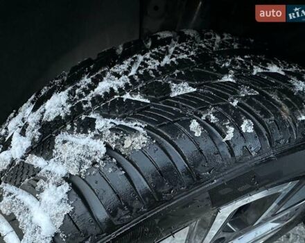 Черный Хендай Kona Electric, объемом двигателя 0 л и пробегом 80 тыс. км за 23100 $, фото 35 на Automoto.ua