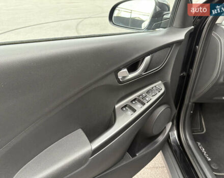 Черный Хендай Kona Electric, объемом двигателя 0 л и пробегом 30 тыс. км за 17200 $, фото 16 на Automoto.ua