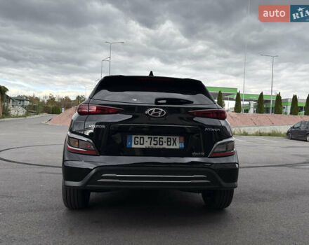 Черный Хендай Kona Electric, объемом двигателя 0 л и пробегом 30 тыс. км за 17200 $, фото 10 на Automoto.ua