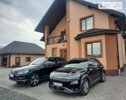 Чорний Хендай Kona Electric, об'ємом двигуна 0 л та пробігом 22 тис. км за 27600 $, фото 5 на Automoto.ua