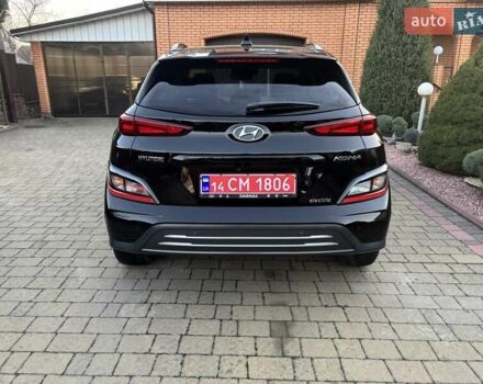 Чорний Хендай Kona Electric, об'ємом двигуна 0 л та пробігом 40 тис. км за 17900 $, фото 7 на Automoto.ua