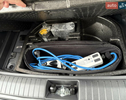 Черный Хендай Kona Electric, объемом двигателя 0 л и пробегом 30 тыс. км за 17200 $, фото 61 на Automoto.ua