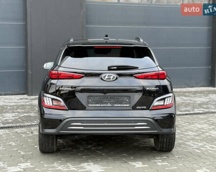 Черный Хендай Kona Electric, объемом двигателя 0 л и пробегом 96 тыс. км за 20300 $, фото 4 на Automoto.ua