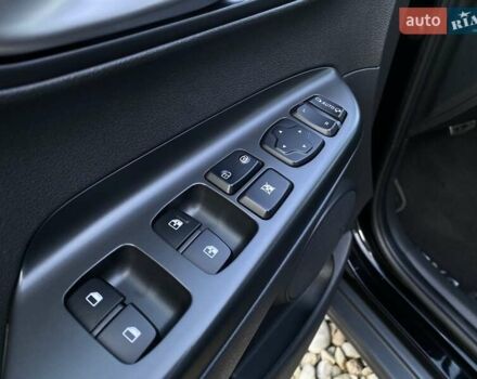 Чорний Хендай Kona Electric, об'ємом двигуна 0 л та пробігом 128 тис. км за 20000 $, фото 32 на Automoto.ua