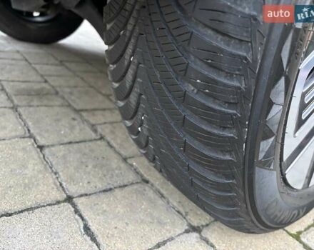 Чорний Хендай Kona Electric, об'ємом двигуна 0 л та пробігом 40 тис. км за 17900 $, фото 13 на Automoto.ua