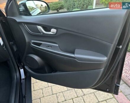 Чорний Хендай Kona Electric, об'ємом двигуна 0 л та пробігом 40 тис. км за 17900 $, фото 34 на Automoto.ua