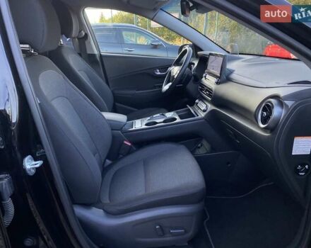 Чорний Хендай Kona Electric, об'ємом двигуна 0 л та пробігом 128 тис. км за 20000 $, фото 78 на Automoto.ua