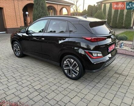 Чорний Хендай Kona Electric, об'ємом двигуна 0 л та пробігом 40 тис. км за 17900 $, фото 6 на Automoto.ua