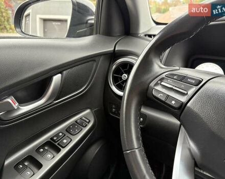 Черный Хендай Kona Electric, объемом двигателя 0 л и пробегом 30 тыс. км за 17200 $, фото 47 на Automoto.ua