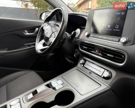 Черный Хендай Kona Electric, объемом двигателя 0 л и пробегом 30 тыс. км за 17200 $, фото 36 на Automoto.ua