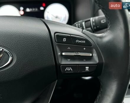 Черный Хендай Kona Electric, объемом двигателя 0 л и пробегом 45 тыс. км за 23700 $, фото 45 на Automoto.ua