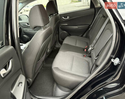 Черный Хендай Kona Electric, объемом двигателя 0 л и пробегом 30 тыс. км за 17200 $, фото 27 на Automoto.ua