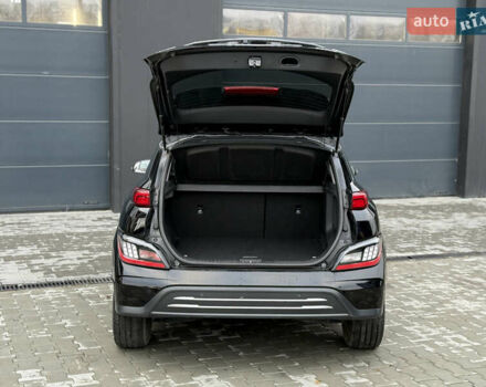 Черный Хендай Kona Electric, объемом двигателя 0 л и пробегом 96 тыс. км за 20300 $, фото 9 на Automoto.ua