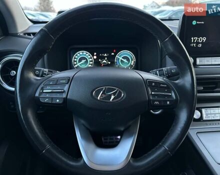 Черный Хендай Kona Electric, объемом двигателя 0 л и пробегом 80 тыс. км за 23100 $, фото 52 на Automoto.ua