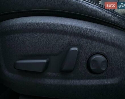 Черный Хендай Kona Electric, объемом двигателя 0 л и пробегом 80 тыс. км за 23100 $, фото 11 на Automoto.ua