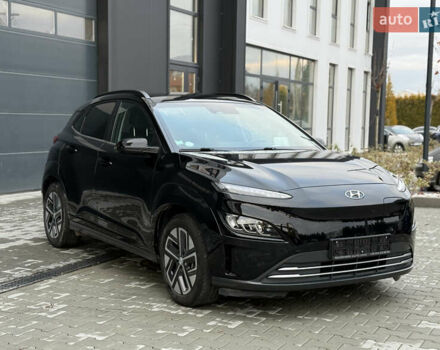 Черный Хендай Kona Electric, объемом двигателя 0 л и пробегом 96 тыс. км за 20300 $, фото 2 на Automoto.ua
