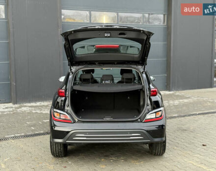 Черный Хендай Kona Electric, объемом двигателя 0 л и пробегом 37 тыс. км за 16900 $, фото 9 на Automoto.ua