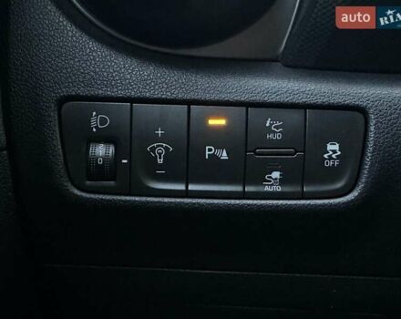 Черный Хендай Kona Electric, объемом двигателя 0 л и пробегом 80 тыс. км за 23100 $, фото 51 на Automoto.ua