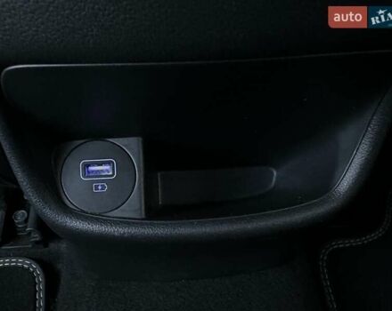 Черный Хендай Kona Electric, объемом двигателя 0 л и пробегом 80 тыс. км за 23100 $, фото 20 на Automoto.ua